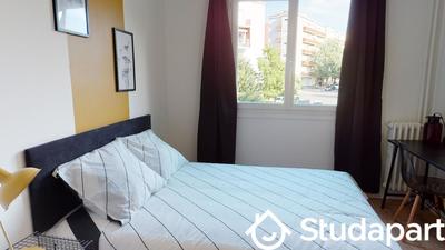 Chambre - 13 m² - 1 pièce