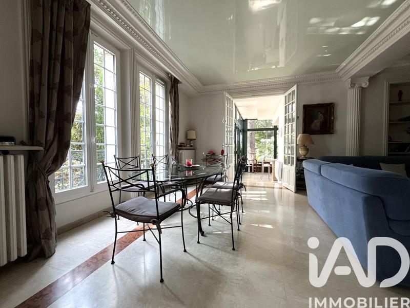 Maison - 200 m² - 6 pièces