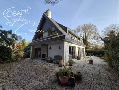 Maison - 123 m² - 7 pièces