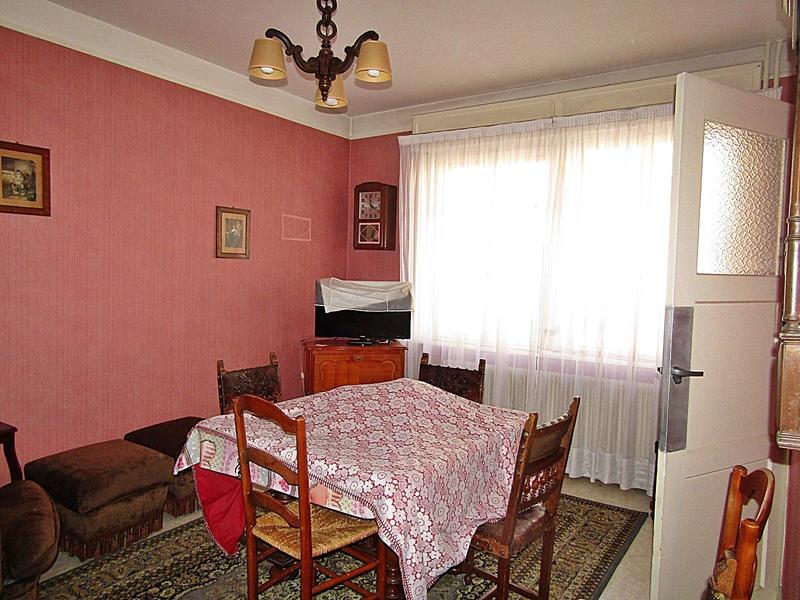 Maison - 92 m² - 5 pièces