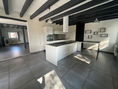 Maison - 140 m² - 6 pièces