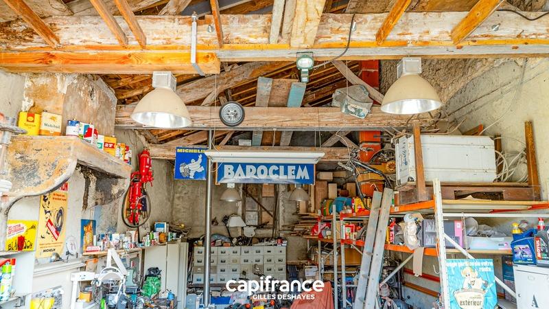 Maison - 222 m² - 10 pièces