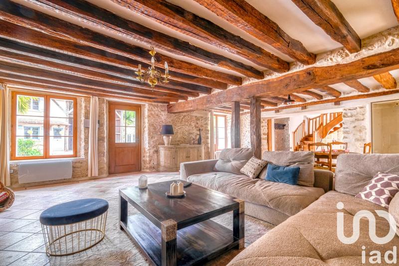 Maison - 281 m² - 10 pièces