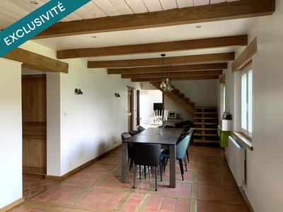 Maison - 310 m² - 7 pièces