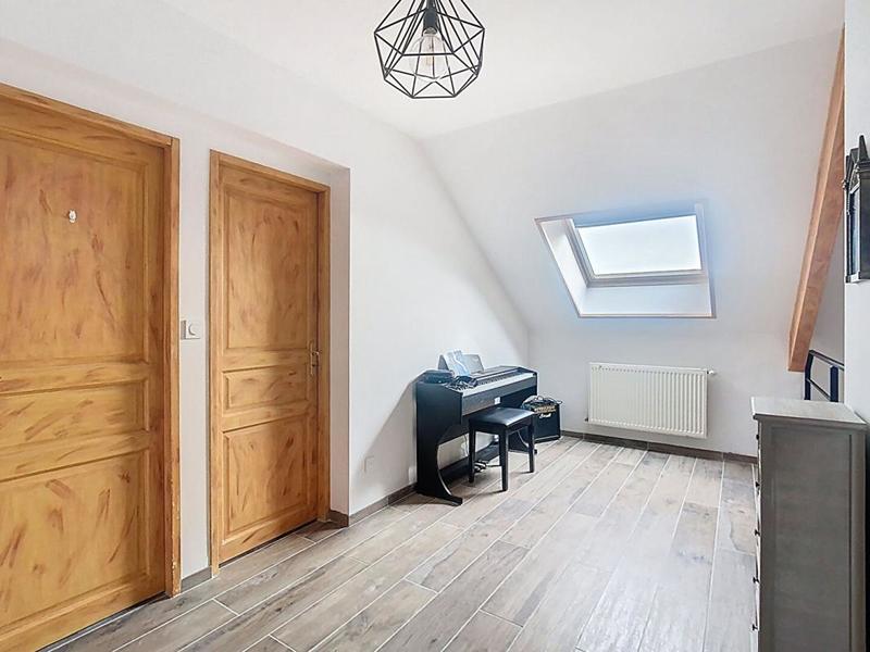 Maison - 180 m² - 7 pièces