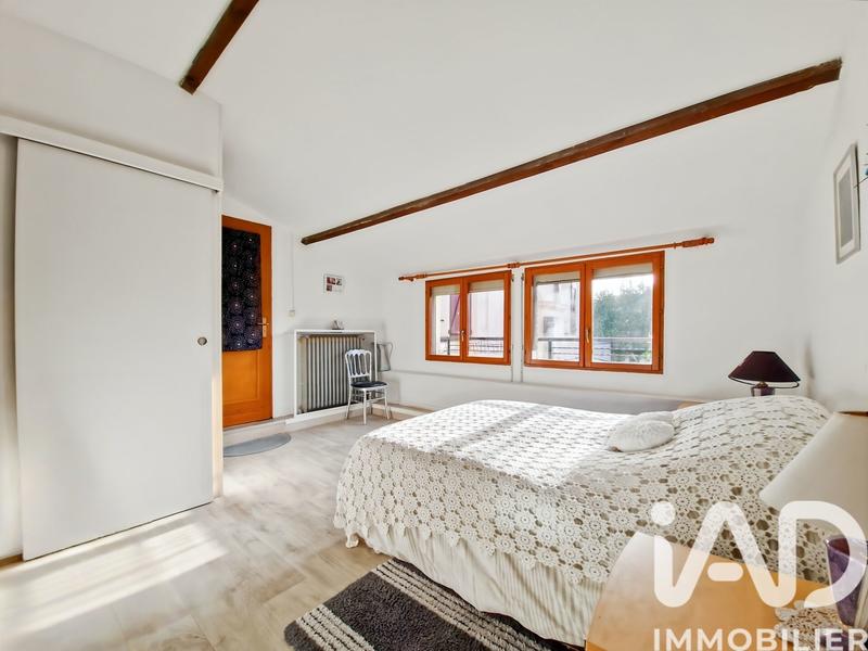 Maison - 228 m² - 7 pièces