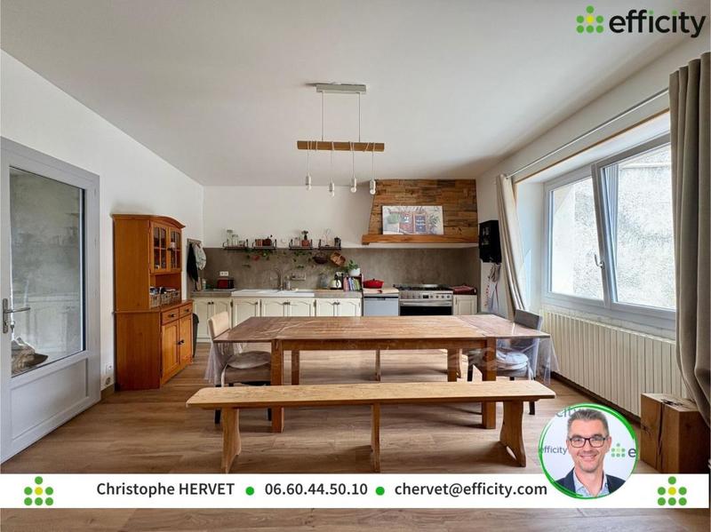 Maison - 197 m² - 6 pièces