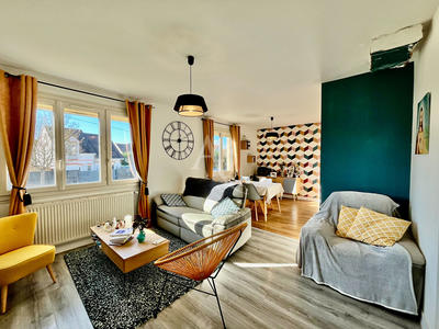 Maison - 83 m² - 4 pièces