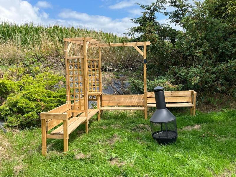 Maison - 230 m² - 7 pièces