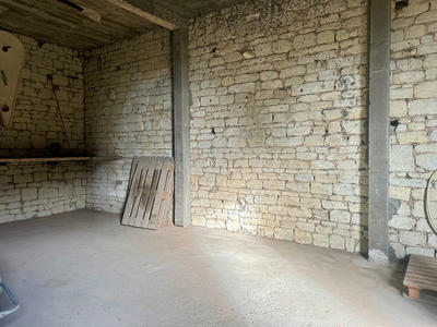 Maison - 238 m² - 4 pièces