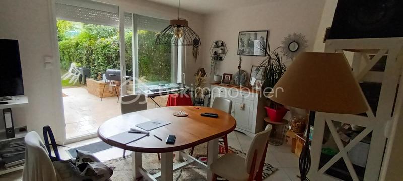 Maison jumelée - 92 m² - 4 pièces