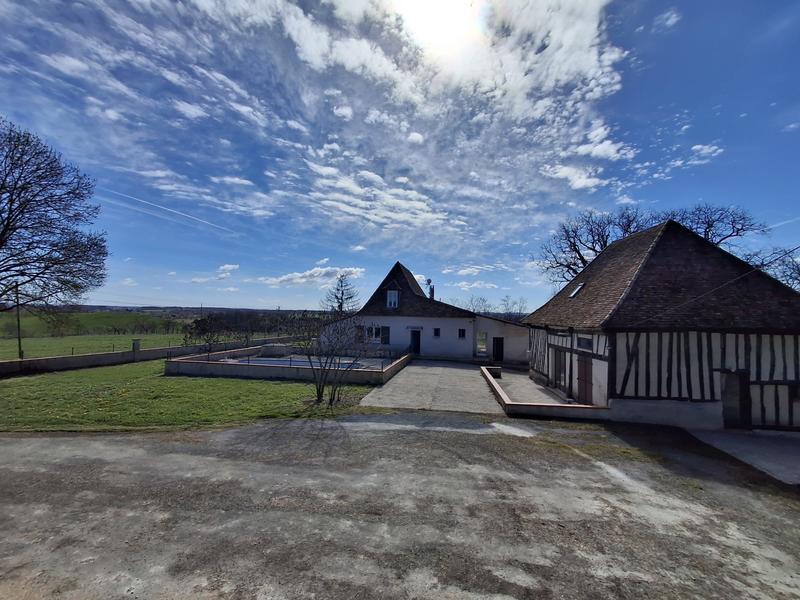 Maison ancienne - 386 m² - 18 pièces