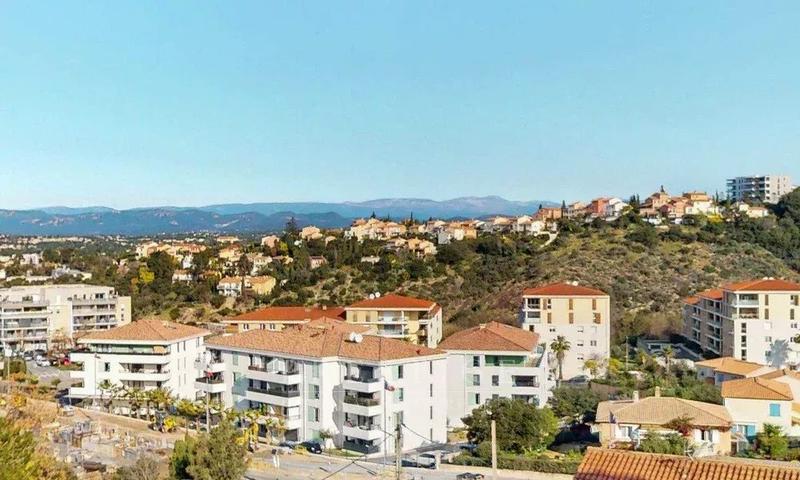 Appartement - 76 m² - 3 pièces