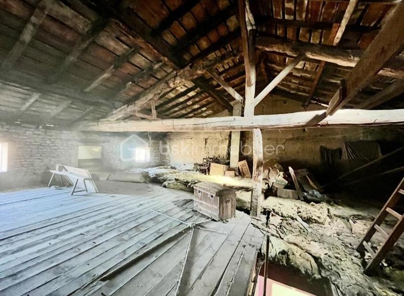 Appartement - 93 m² - 1 pièce