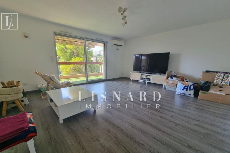 Appartement - 83 m² - 4 pièces