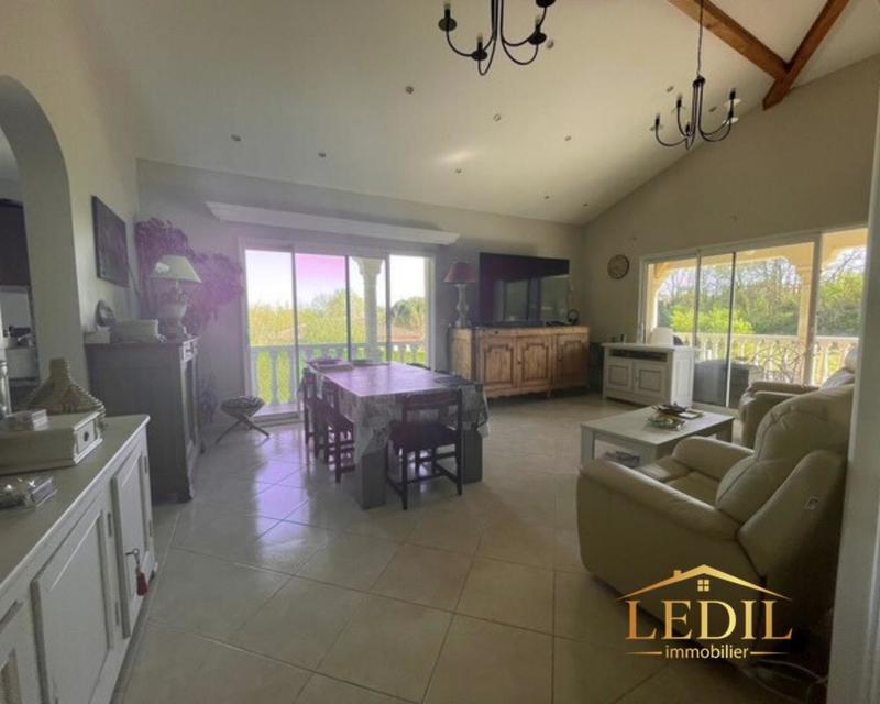 Maison d'architecte - 205 m² - 7 pièces