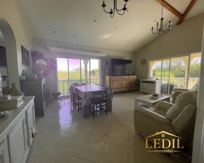 Maison d'architecte - 205 m² - 7 pièces