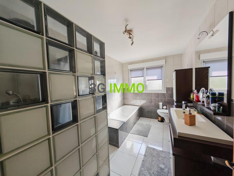 Maison - 140 m² - 6 pièces