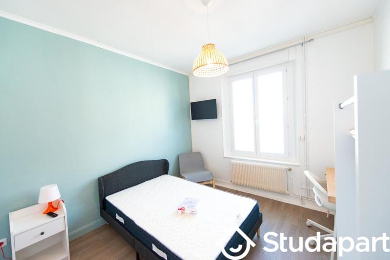 Chambre - 14 m² - 1 pièce