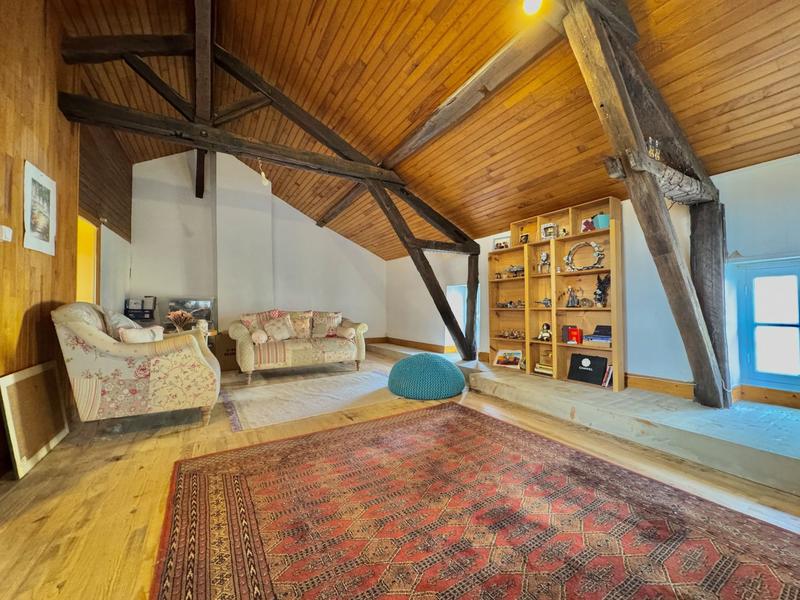 Maison ancienne - 113 m² - 7 pièces