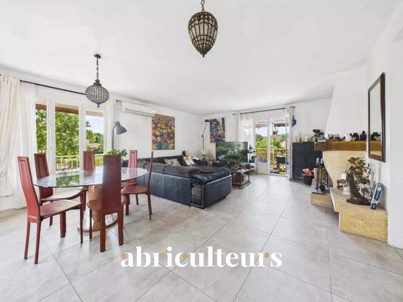 Maison - 192 m² - 7 pièces