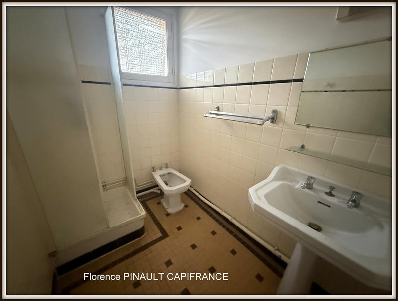 Maison - 176 m² - 8 pièces