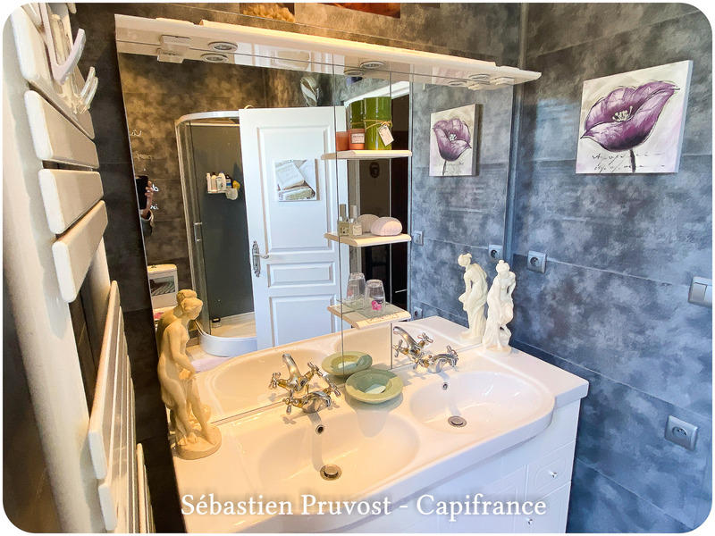 Maison de maîtres - 325 m² - 11 pièces