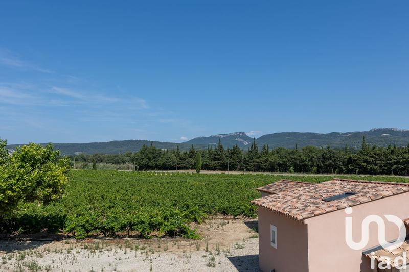 Maison - 980 m² - 5 pièces