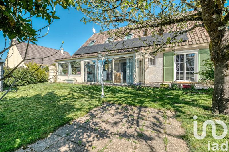 Maison - 187 m² - 8 pièces