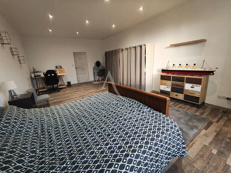 Maison - 96 m² - 3 pièces