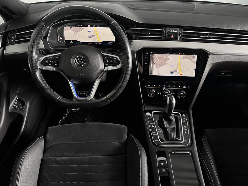 Volkswagen Passat Sw Gte 218ch Cockpit Cuir Chauff Matrix Beam Camera360 Carplay Regul Acc Ja18p