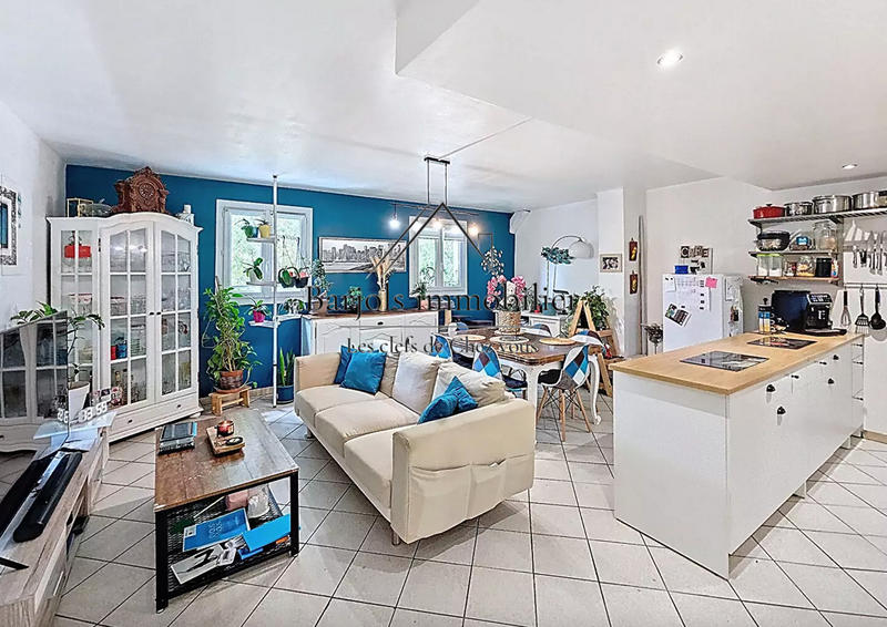 Appartement - 95 m² - 4 pièces