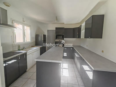 Maison - 97 m² - 4 pièces