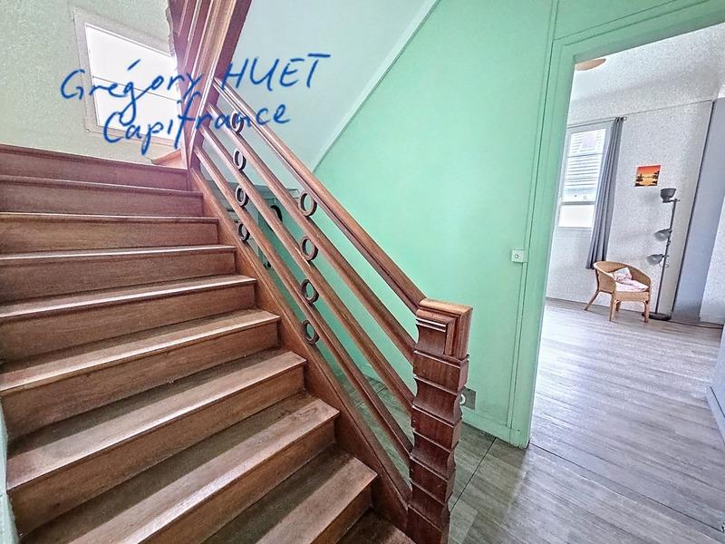 Maison - 137 m² - 6 pièces