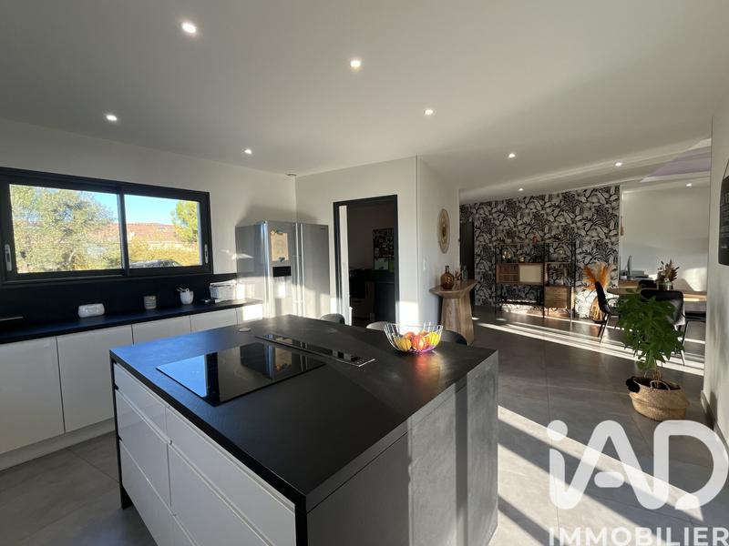 Maison - 160 m² - 4 pièces