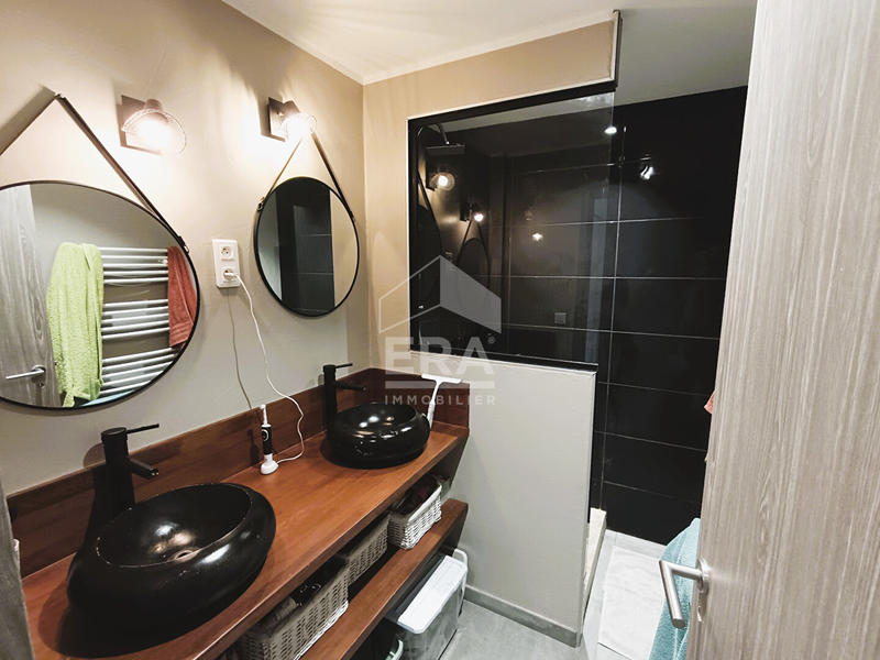 Appartement - 97 m² - 4 pièces