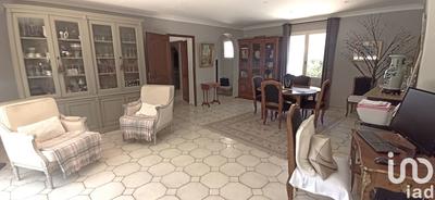 Maison - 205 m² - 6 pièces