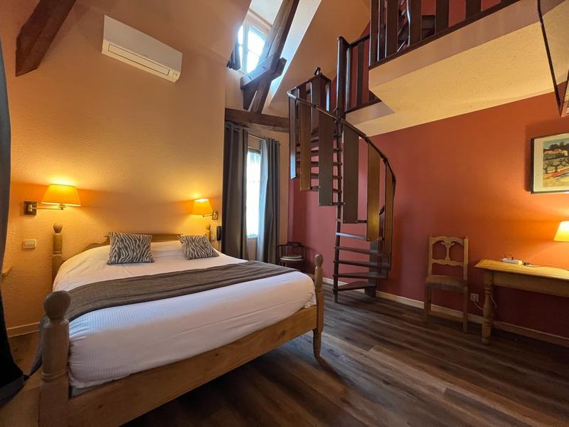 Fonds de commerce - 1 100 m²