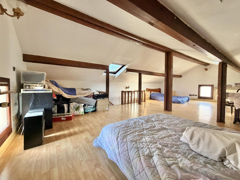 Maison - 111 m² - 6 pièces