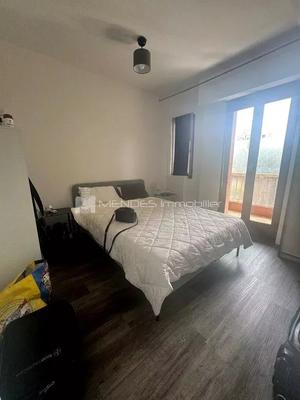 Appartement - 74 m² - 5 pièces