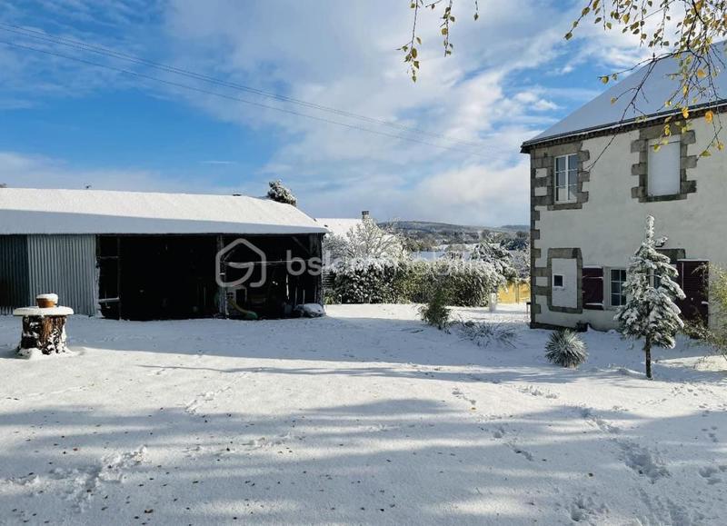 Maison en pierre - 86 m² - 3 pièces