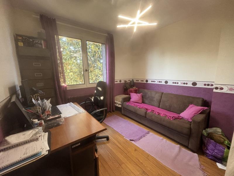 Maison - 186 m² - 9 pièces