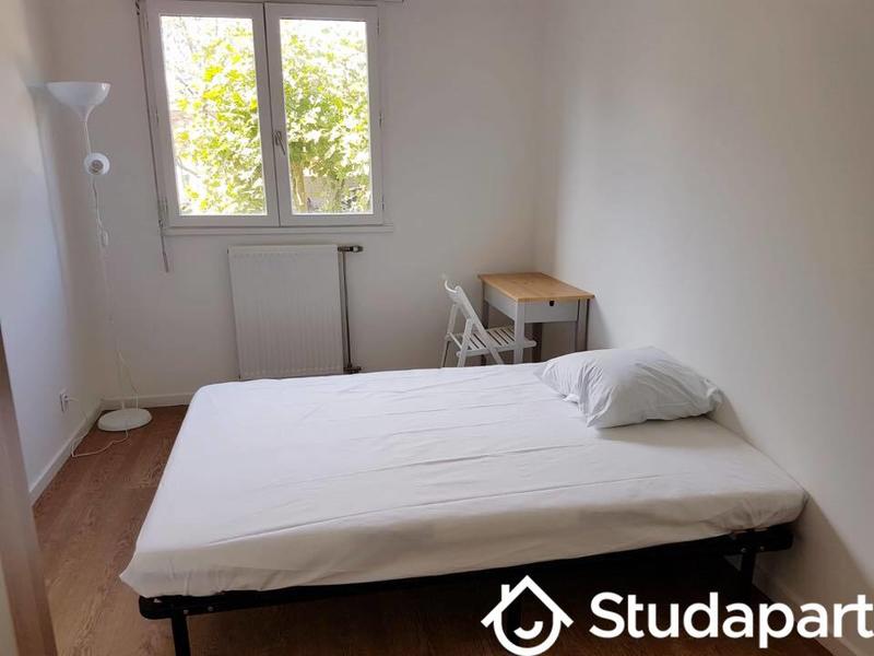 Appartement - 93 m² - 5 pièces