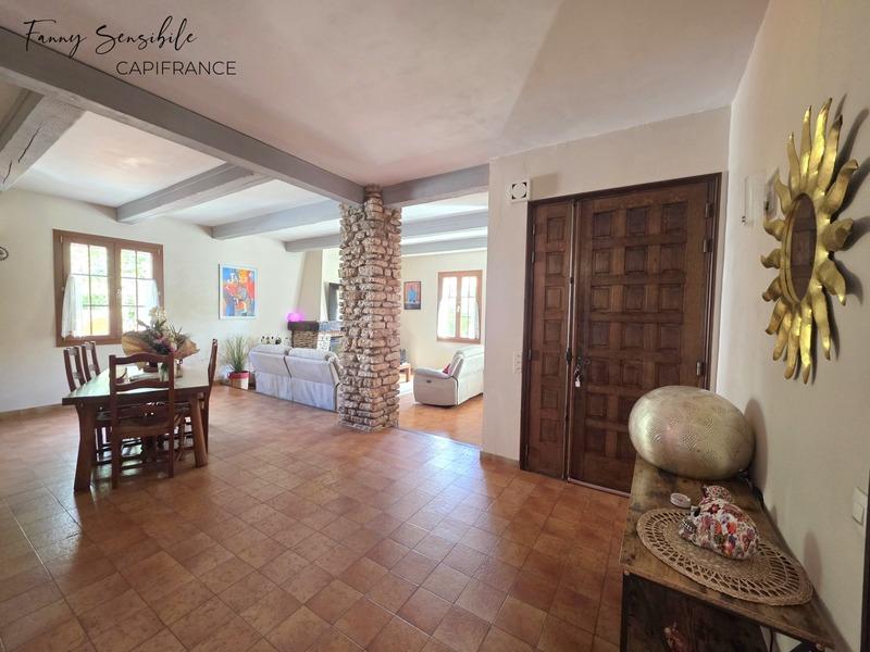 Maison - 161 m² - 7 pièces