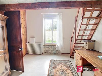 Maison - 99 m² - 5 pièces