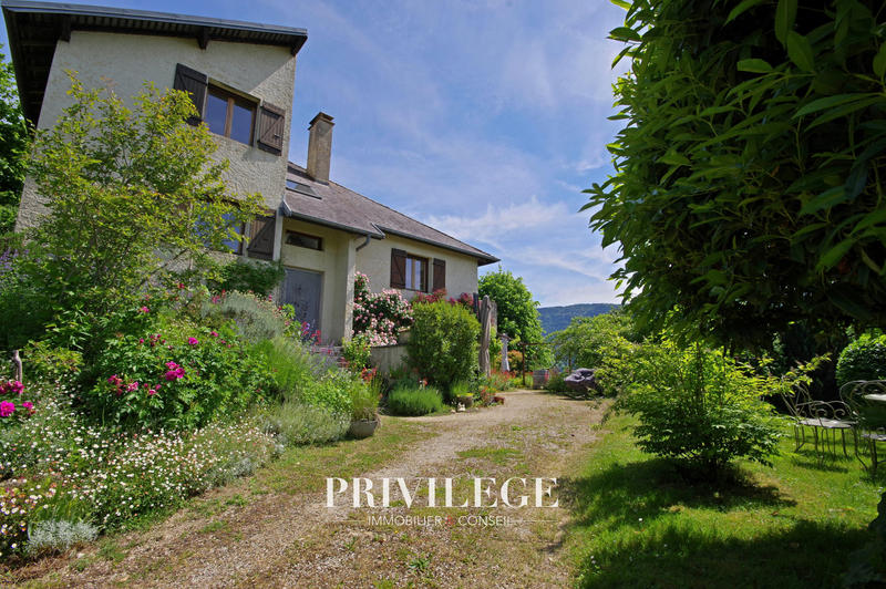 Maison - 161 m² - 7 pièces