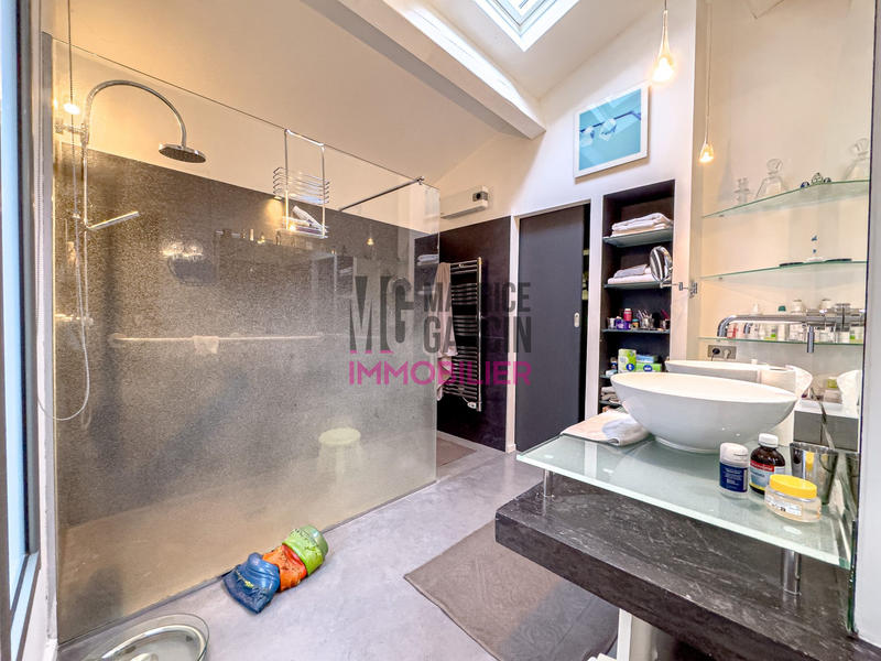 Maison - 186 m² - 5 pièces