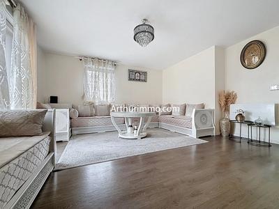 Appartement - 84 m² - 4 pièces