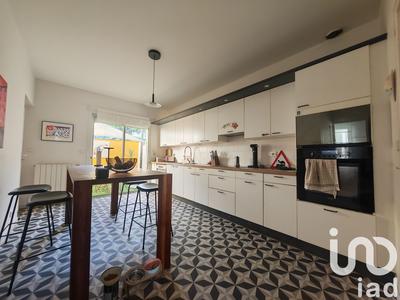 Maison - 140 m² - 6 pièces