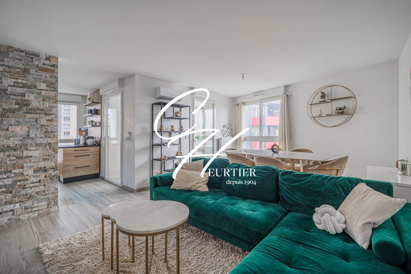 Appartement - 83 m² - 4 pièces